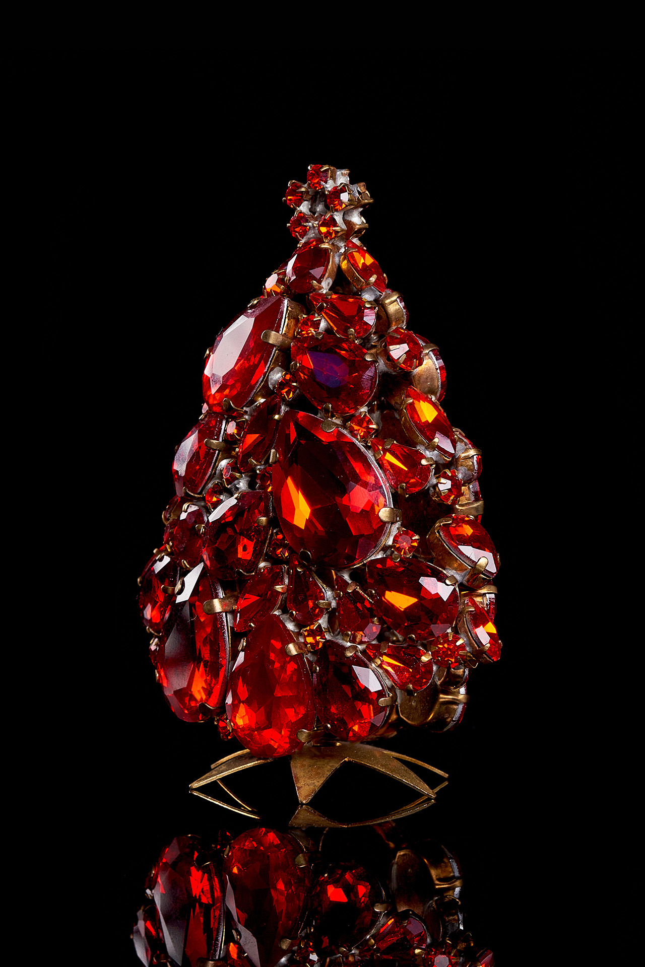 Vintage Christmas tree Glitzy Gleam from red rhinestones