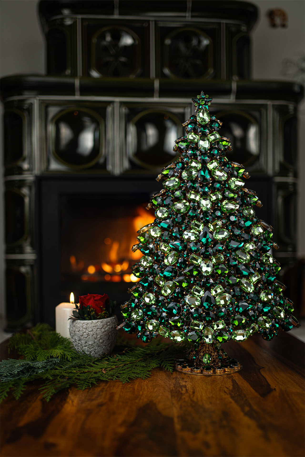 Handmade Czech 3D rhinestones Christmas tree - green color