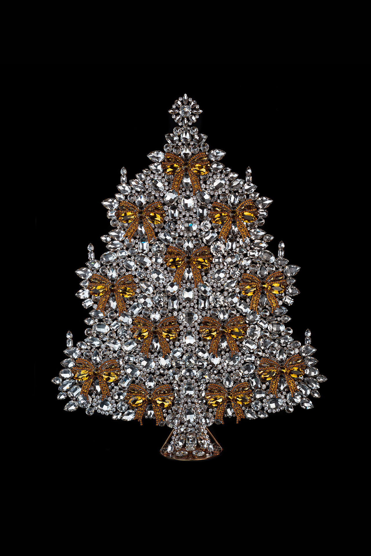 Christmas tree from clear rhinestones, adorned in stunning gold bows